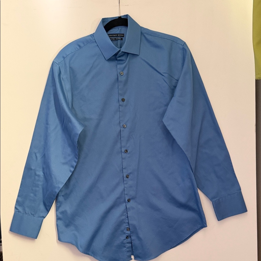 Geoffrey Beene Men’s Fitted and No Iron Blue Dress Shirt | 15 ½ 32/33